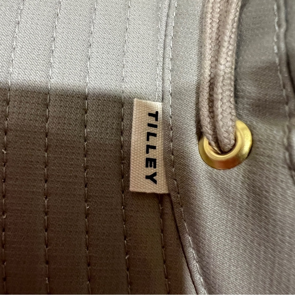 TILLEY MODEL T4MO-1 AIRFLO HIKERS HAT -  BEIGE-GREY - SIZE 7 3/8 - Picture 10 of 11